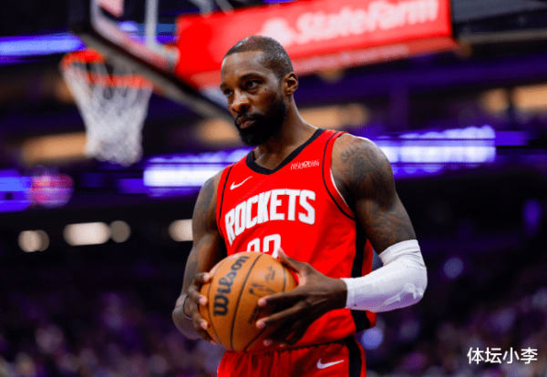 Rockets đã ký 5 hợp đồng qua đ