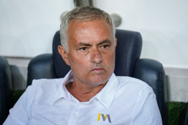 Sharp: Tôi nghĩ Mourinho rất v