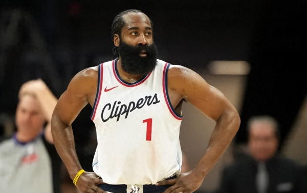 Cắt lương của James Harden giú
